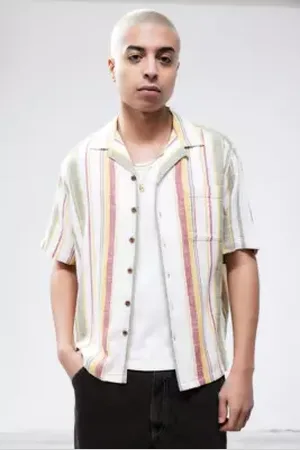 BDG UO White & Red Stripe Gauze Short-Sleeved Shirt par en taille: TTP