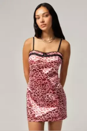 Archive At UO Robe Mini Imprimé Léopard Vanessa Archive Chez UO par en taille: Small