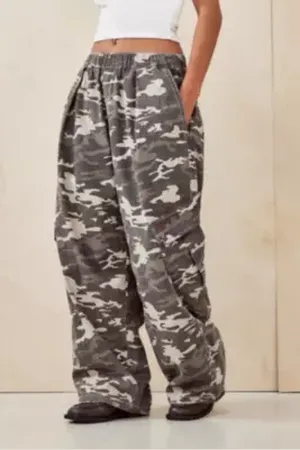 BDG Bobbi Cocoon Pants en taille: Medium