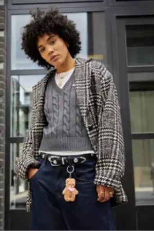Urban Outfitters Grande ceinture à clous UO par en taille: Small/Medium