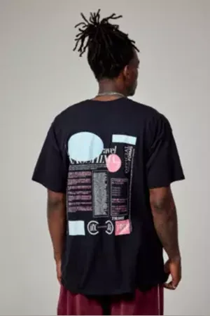 Urban Outfitters UO Naoshima T-Shirt par taille: TTP