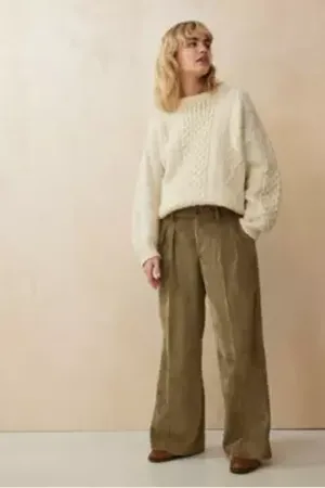 Archive At UO Pantalons Taille Basse Ash en Velours Côtelé Olive en taille: Medium
