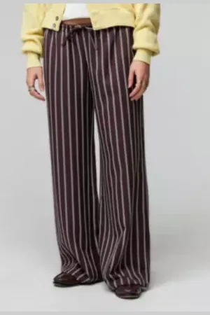 Archive At UO Pantalons Hazel à rayures bordeaux en taille: Large
