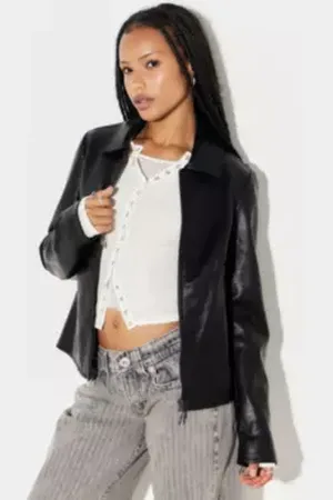 Silence + Noise Veste Ajustée en Simili Cuir en taille: Medium