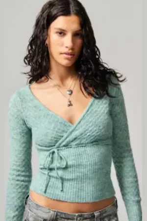 Kimchi Blue Haut Enveloppant Pointelle en taille: Small