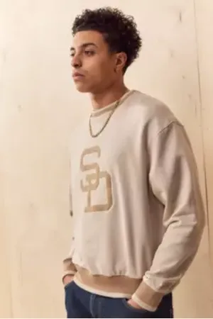 New Era Sweat-shirt Stone San Diego Exclusif UO en taille: Large
