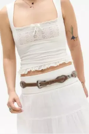 Urban Outfitters Ceinture mini western à breloques caur UO par en taille: Small/Medium
