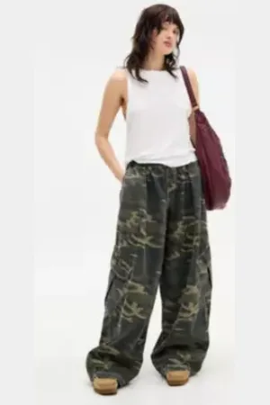BDG Pantalon Cocoon Camouflage Bobbi en taille: XL