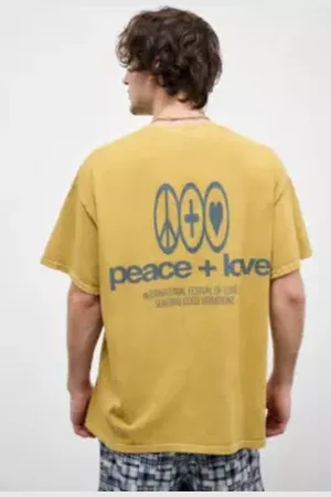 Urban Outfitters T-Shirt Peace & Love par taille: Small