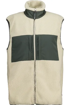 America today Jeremias vest