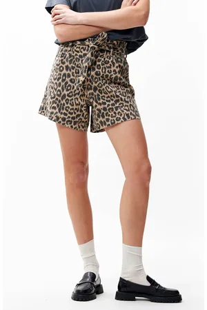 Catwalk Junkie 2502023818 leopard shorts