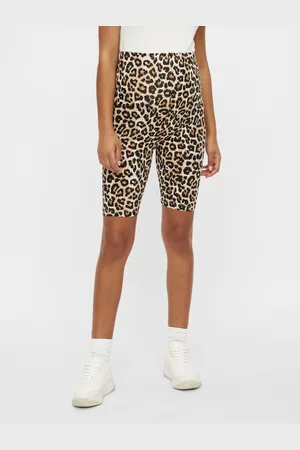 VERO MODA Tight Fit Shorts