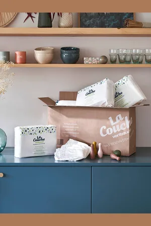 Vertbaudet Box met 8 pakken van 27 luiers, maat 1 (2-5 kg), van wit