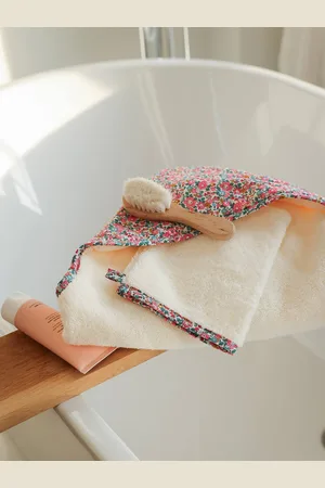 Envie de Fraise Cadeausets: badjas met omkeerbare capuchon en Liberty-handschoen wit
