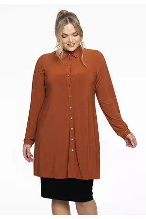 Basics Blouse met gouden knoopjes DOLCE 50/52