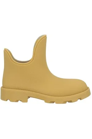 Burberry FOOTWEAR - Ankle boots - on YOOX.com