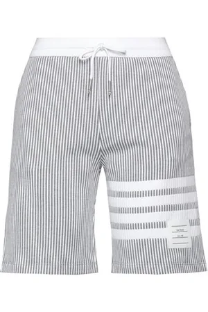 Thom Browne BOTTOMWEAR - Shorts & Bermuda Shorts - on YOOX.com