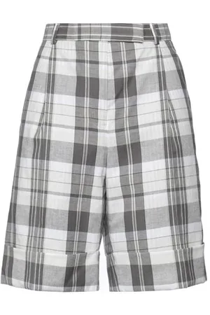 Thom Browne BOTTOMWEAR - Shorts & Bermuda Shorts - on YOOX.com