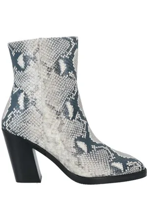 Stuart Weitzman FOOTWEAR - Ankle boots - on YOOX.com