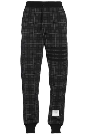 Thom Browne BOTTOMWEAR - Trousers - on YOOX.com