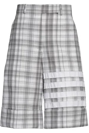 Thom Browne BOTTOMWEAR - Shorts & Bermuda Shorts - on YOOX.com