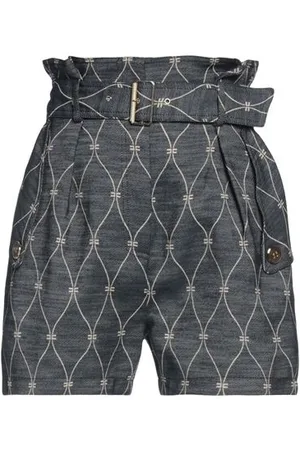 Elisabetta Franchi BOTTOMWEAR - Shorts & Bermuda Shorts - on YOOX.com