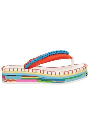 Chloé FOOTWEAR - Thong sandals - on YOOX.com