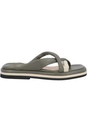 Ixos FOOTWEAR - Thong sandals - on YOOX.com