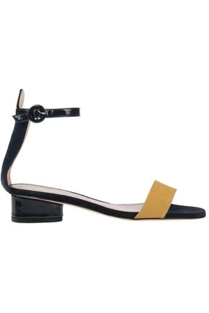 Stuart Weitzman FOOTWEAR - Sandals - on YOOX.com