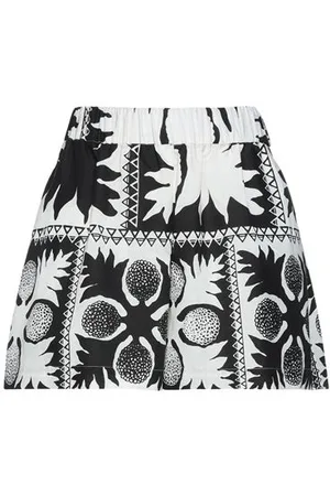 RED Valentino BOTTOMWEAR - Shorts & Bermuda Shorts - on YOOX.com