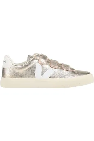 Veja FOOTWEAR - Trainers - on YOOX.com