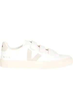 Veja FOOTWEAR - Trainers - on YOOX.com