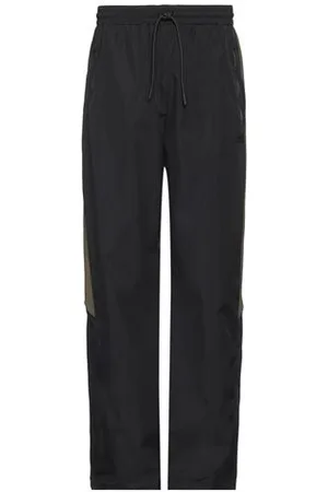 Reebok BOTTOMWEAR - Trousers - on YOOX.com
